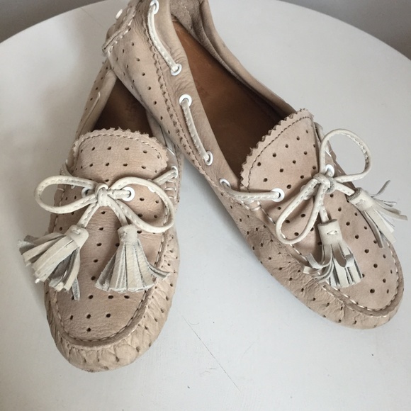 COACH Women's Tan Driving Moccasin Size 6M - Picture 3 of 8